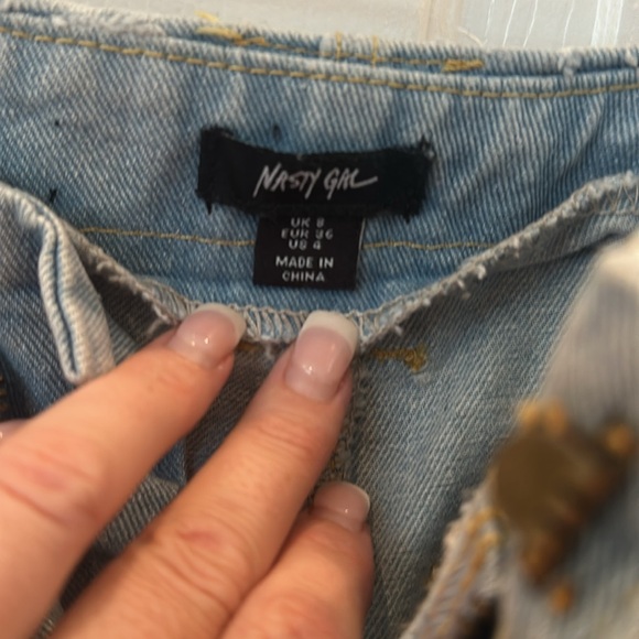 Nasty Gal Jorts, never worn, size 4 - Picture 2 of 3